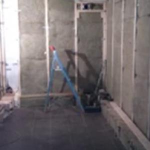 2. Прокладка утеплителя и протяжка вентиляционной гофры